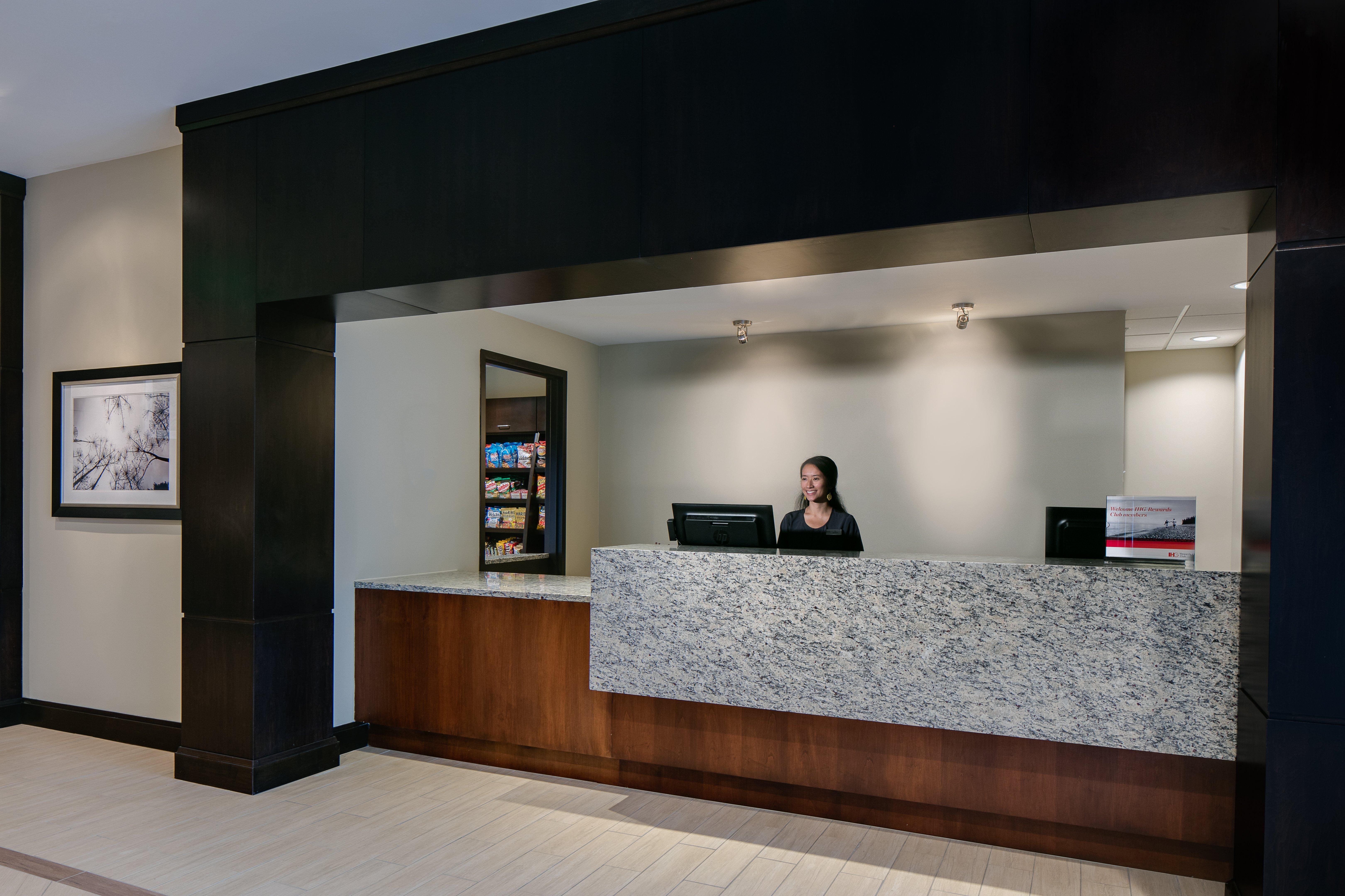 Staybridge Suites Des Moines Downtown By Ihg Exterior photo