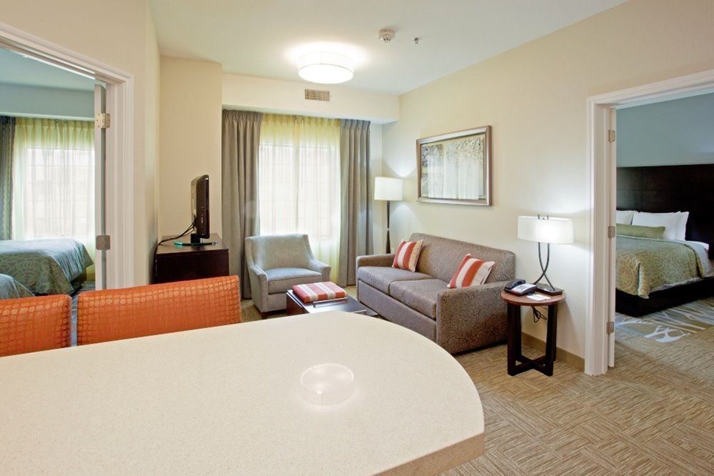 Staybridge Suites Des Moines Downtown By Ihg Exterior photo
