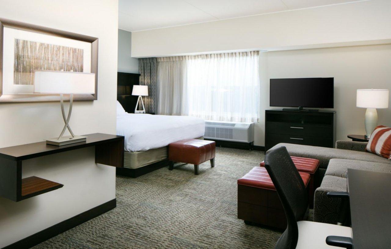 Staybridge Suites Des Moines Downtown By Ihg Exterior photo
